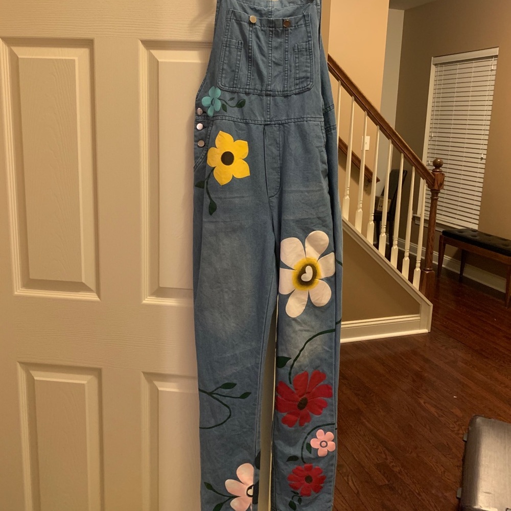 Boutique floral denim overalls Small New